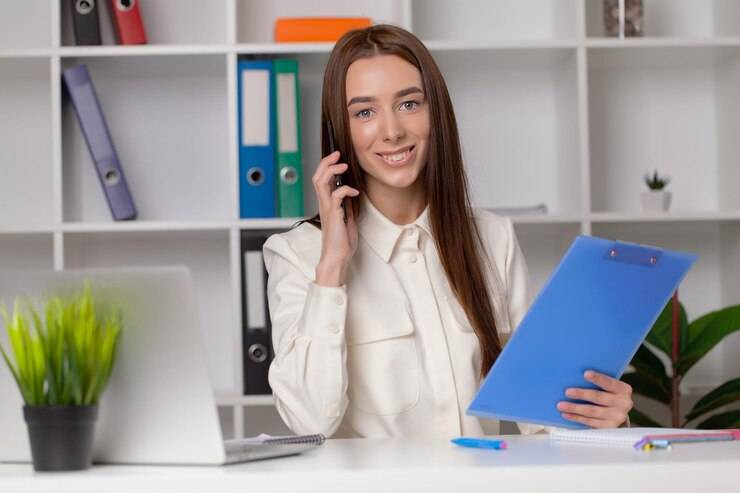 Секретарь: обязанности специалиста